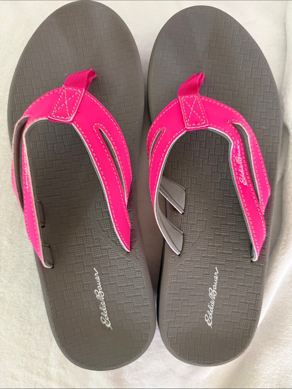 Eddie Bauer Hot Pink Strap Gray Footbed Women's Sandals - Picture 2 of 5
